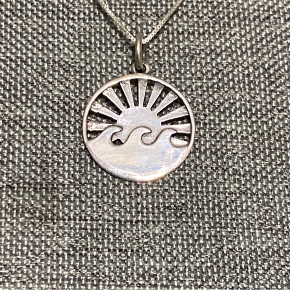unbranded Jewelry - Sterling Silver Waves and Sun Sterling Silver Pendant And chain necklace